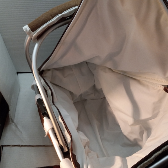 Travelwell Collapsible Basket Framed in Aluminum Soft Sided Cooler Picnic Outing - Picture 7 of 13